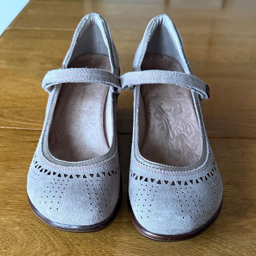 Jambu wedges